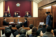 정치적이지 않은 정치영화